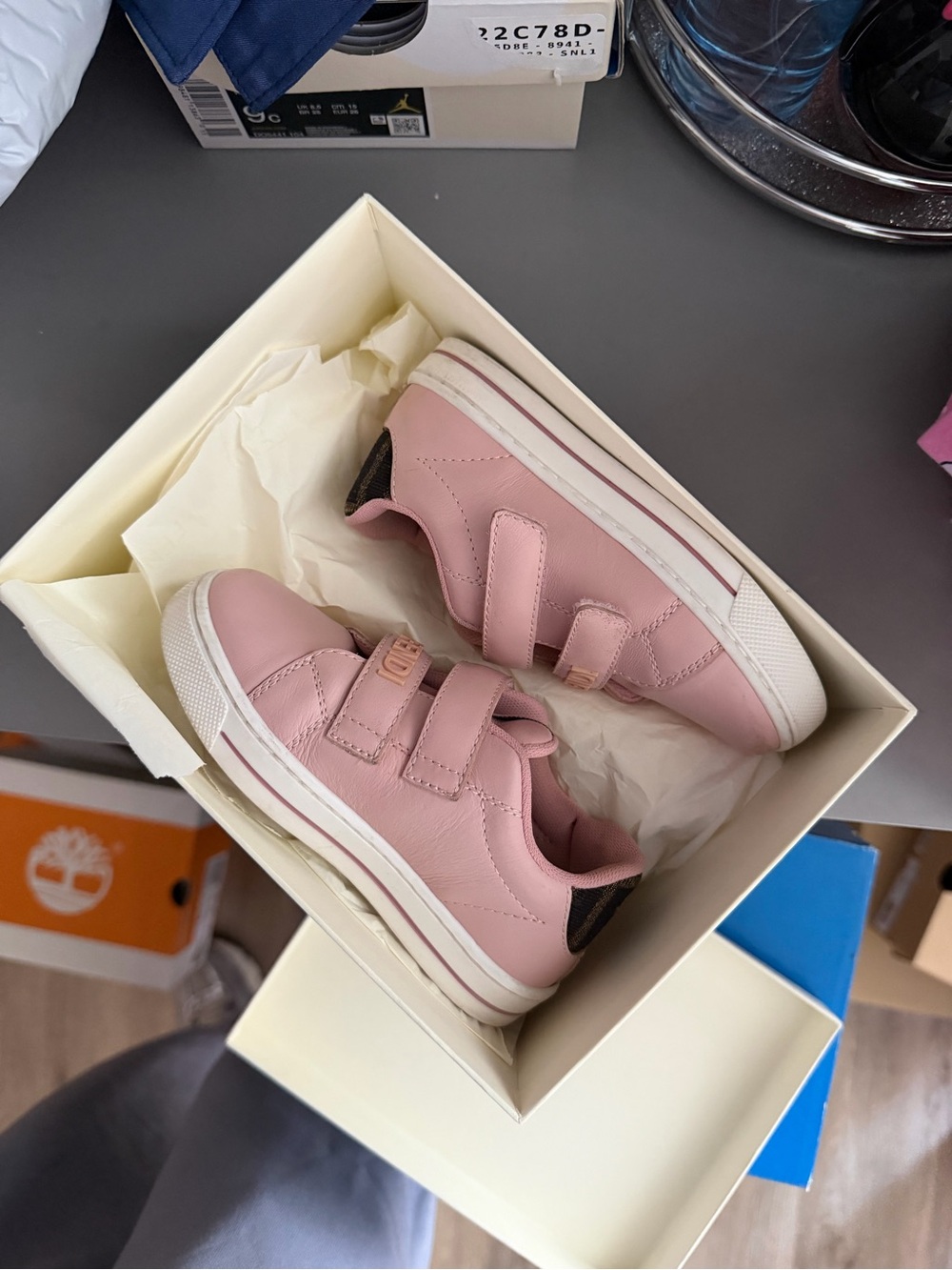 Fendi Pink Leather Kids Velcro Sneakers